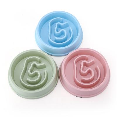 China New Design Color Non-automatic Mixed Pattern Plastic Pet Earing Slow Feeding Bowl For Cat And Dog for sale