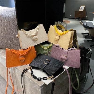 China High Quality Chain Acrylic Handbags Fashion Crocodile Pattern PU Handbags Shoulder Bag New for sale