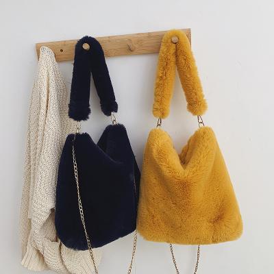 China Fashion Bag Drop Shipping Winter Plush Shoulder Bags Fur Hobo Handbag Women Large Capacity Soft Purse for sale