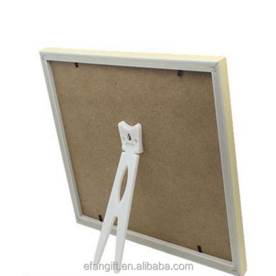 China Plastic Dovetail Shape Display Photo Easel Stands for Photo Frames for sale