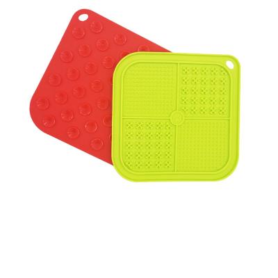 China 2022 Viable Dog Face Food Bowl Licking Pad Dog Lick Mat With Suction Cups for sale