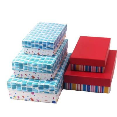 China Mother's Day Christmas Gift Box Color Recyclable Festive Gift Box for sale