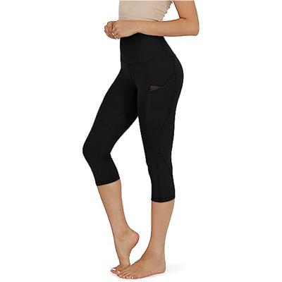 China Women's Breathable High Butt Gaiters Women's Sexy Fitness Sport Yoga Panties Crac! crack! Square High Waisted Capris with Pockets Tummy Control for sale