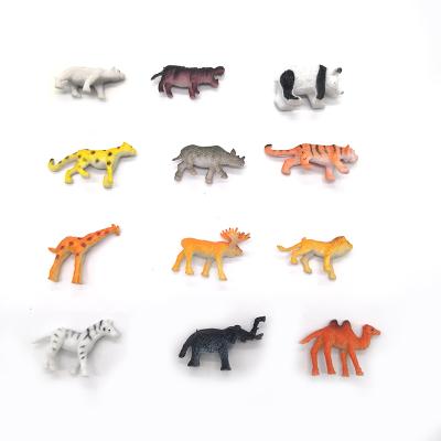 China High Quality Design 1 Inch 16 Vending Machine Wild Forest Small Animal Figurine Toys For Sell Capsule for sale