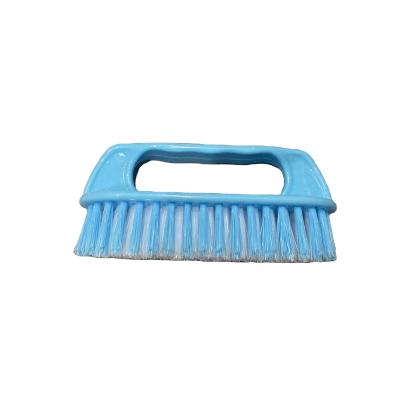 China Excellent Long Lasting Laundry Type Durable Plastic Clothes Scrubbing Cleaning Brush With Handle for sale