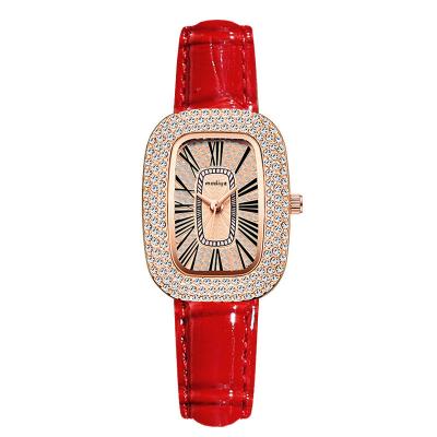 China Small Green Women's Watch Fashion Square Dial Diamond Women' s quartz watch for sale