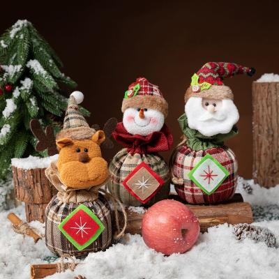 China Creative 2022 Christmas Eve Doll Bag Santa Snowman Elk Apple Gift Bag Cute Fun Lovely Small To Hold Apple Candy For Friends And Family for sale