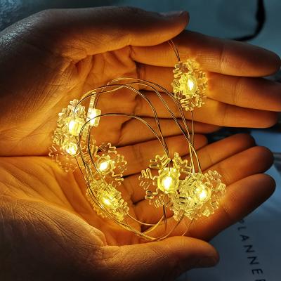 China Lightweight Copper Wire String Christmas Decoration 2AA Copper Wire String with Snowflake decos for sale