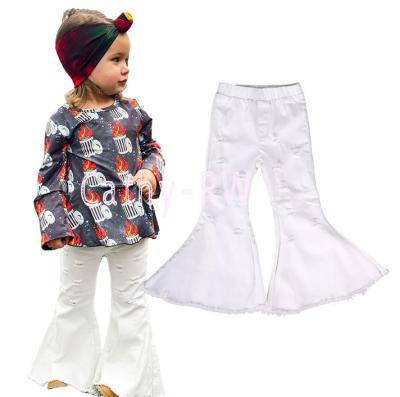 China Free Shipping Hot Selling Anti-Static Kids Bell Bottom Jeans White Ripped Girls Distressed Simple Bell-Bottom Jeans Flare Pants For Baby for sale