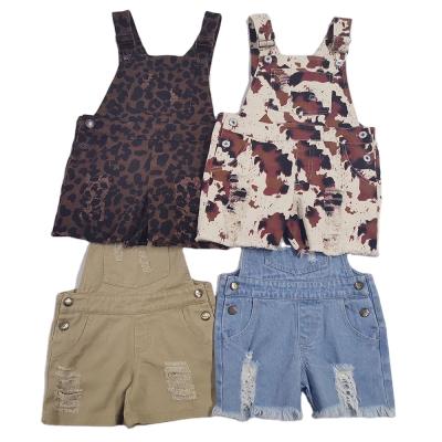 China New Arrival QUICK DRY Kids Clothing Girls Shorts Hole Fashion Leopard Cool Denim Shorts With Straps Kid's Denim Distressed Overalls for sale