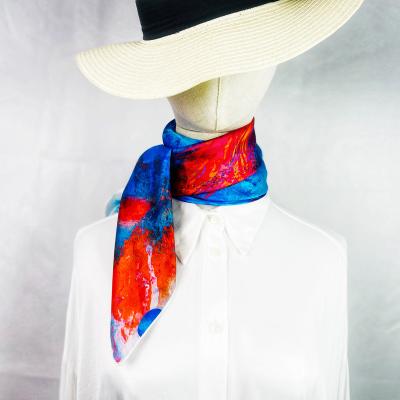 China Square The first-line luxury OEM factory produces 100% silk customized artist's original printed lady silk scarves for sale