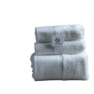 China QUICK DRY Wholesale 100% Cotton Five Star Hotel Bath Towel With Platinum Satin for sale