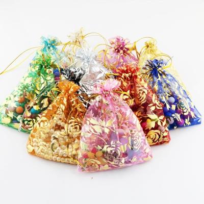 China Recyclable Tan Rose Flower Design Organza Gift Bag Drawstring 17x23cm Twine Bags Pouch Packaging Pouches for sale