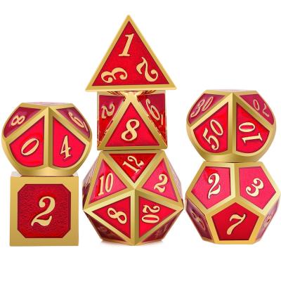 China Fashionable Gold Polyhedral Custom Wholesale Size Game Entertainment Bulk Polyhedral Party Game Carvings for sale