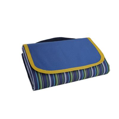 China Fold In Bag Mini Size Reusable Beach Mat High Quality Oxford Material Waterproof Camping Parks PE Picnic Covering for sale