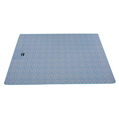 China Fold In A PE Bag Stretching Products Portable Mini Size Water Proof Picnic Mat Picnic Barbecue Outdoor Play Mat for sale