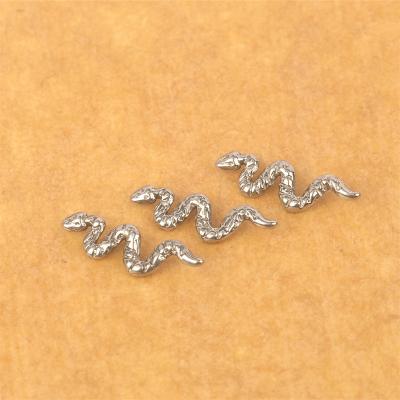 China Cute Body Jewelry ASTM F136 Titanium Body Piercing Jewelry Silver Color Snake Animal Gift Internally Threaded Jewelry for sale