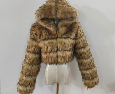 China Hot Fashion Women's Anti-Wrinkle Ladies Faux Raccoon Fur Coats Sale Faux Fox Fur Jacket Women Short Long Sleeve Winter Coats for sale