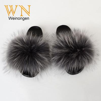 China 2020 Custom Logo Anti-Slippery Trending Sandals Real Fur Slippers Plush Faux Fox Raccoon Fur Slide Women Natural Fluffy Raccoon Fur Slipper for sale