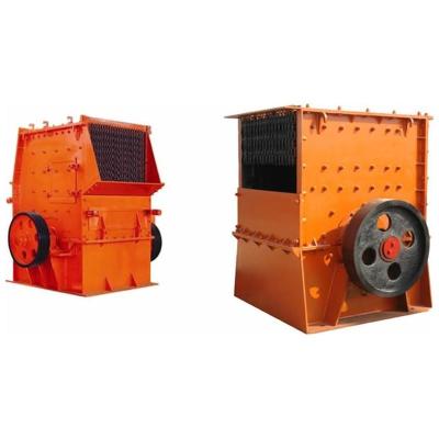 China Mobile quarry crusher plant Box crusher with mobile chassis vibrating feeder multi function box crusher machinery for sale