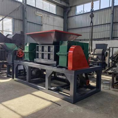 China Construction worksÂ  Heavy Duty Industrial Waste Tire Shredder Scrap Car Tire bumper Shredder Machine  Tyre Shredding machine for sale