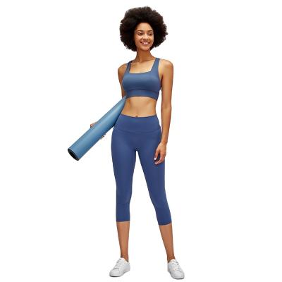 China New Wholesales Breathable Running Women Compression High Waisted Capris Butt Lifting Slimming No Front Seam Capri Yoga Pants for sale