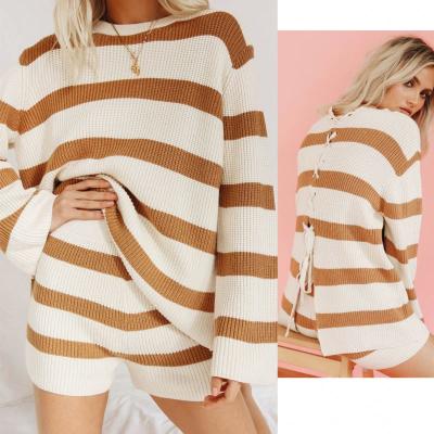 China 2021 Autumn Breathable Winter Knit Striped Pair Sweater And Women Shorts Set for sale