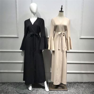 China Long Abaya Horn Sheaths Pure Color Style Women Minimalist Abaya for sale