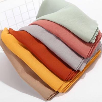 China New Design Daily Life Scarf Malaysia Chiffon Muslim Hijab Women Sheer Color Fold Scarf for sale