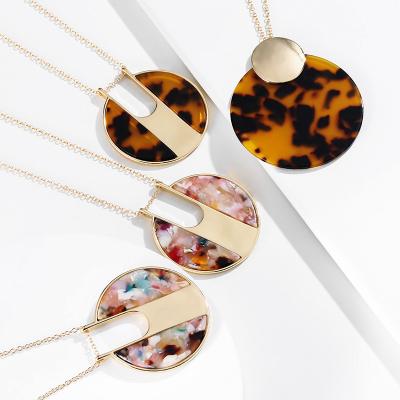 China New Vintage Necklaces Acetic Acid Alloy Plate Acrylic Pendant Necklace Manufacturers Direct Sales for sale