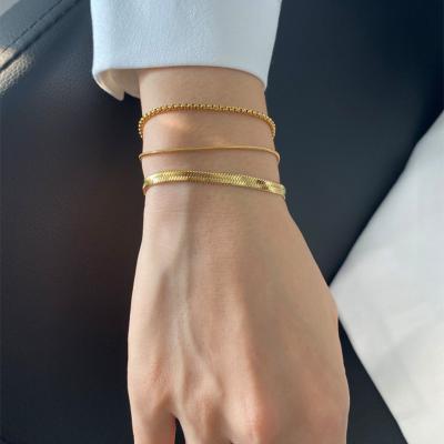 China Stylish and simple casual/sporty bracelet with independent packaging vacuum plated 316 stainless steel snakebone chain for sale