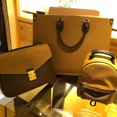 China Brand Chain Bag Designer Luxury Cross Shoulder Bags First Layer Cowhide Top Quality Waterproof High End Mens Womens Cross - Body Bags for sale