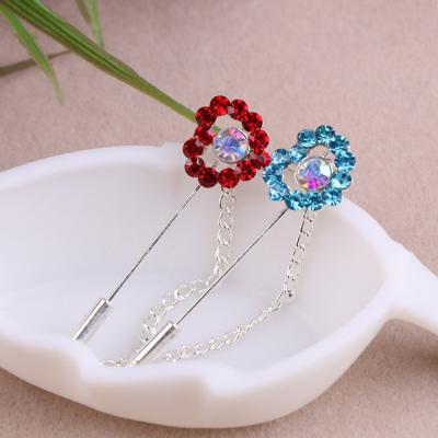 China 2019 Latest Fashion Design Safety Hijab Pin Women's Crystal Rhinestone Hijab Pins Brooch Muslim Heart for sale