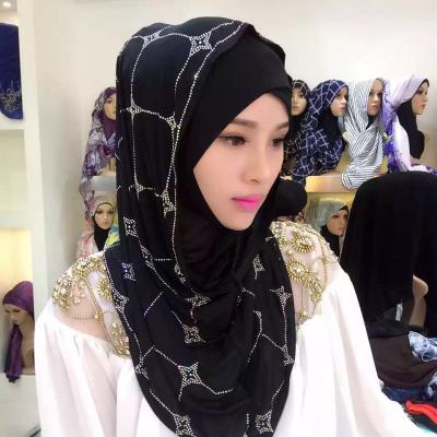 China Fashion Middle East Muslim Islamic Muslim Rhinestone Hijab Sparkle Malaysia Design Underscarf Wedding Headscarf for sale