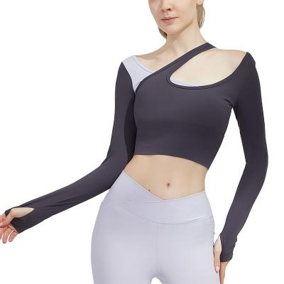 China Custom Logo Back Long Sleeve Women's Seamless Crop Yoga Tank Top Yoga Wear Short Women's Tight T-Shirt With Chest Pad for sale