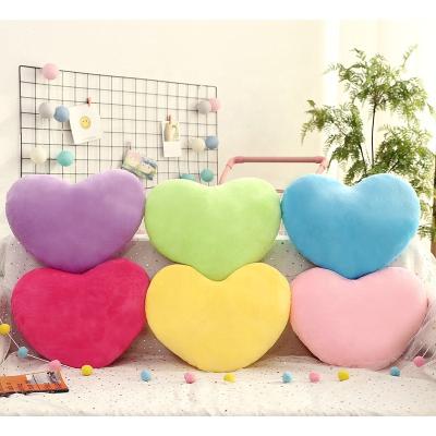 China Plush Office Comfy Short Cushion For Home Decor Heart For Girl Gift for sale