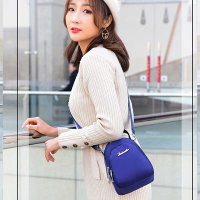 China Wholesale Nylon Multilayer Fashion Fabric Check Handbag Single Shoulder Lady Messenger Bag Mobile Phone Bag for sale