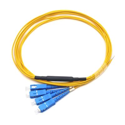 China Amarelo SC UPC Fibra óptica Pigtail 4 núcleos PVC à venda