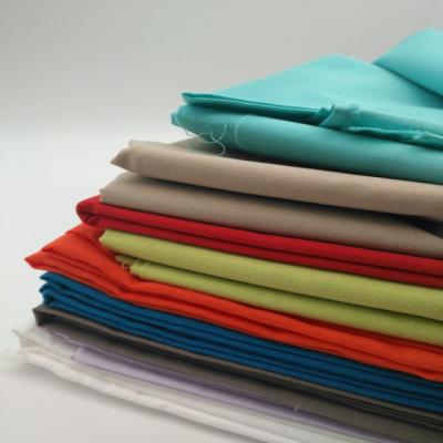 China Shrink-Resistant Plain Dyed CVC Bedding Sheets Fabric Home Textile Materials for sale