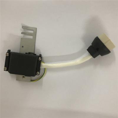 China Screw CE certification and screw style projector gu10 lamp holder gu10 ceramic socket gu10 connector for sale