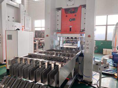 China 2024 Última máquina de recolección de tartas de papel de aluminio con motor Siemens en venta