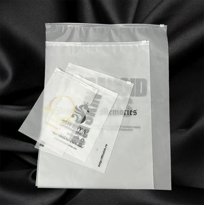 China Recycled Materials Customized Advanced Simplicity T-shirt Zipper Lock Bags Eva Frosted Zipper Bag For Clothing for sale