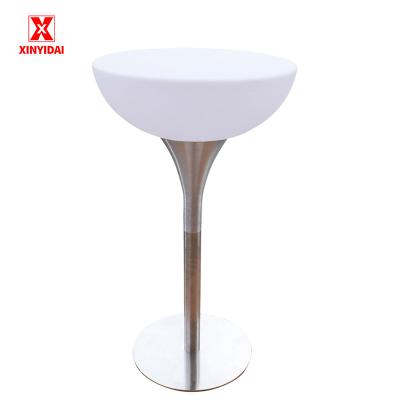 China Durable Outdoor luminous high table bar cocktail party table and chair combination round outdoor small bar for sale