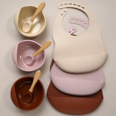 China BPA Free Drool Burp Aprons+Suction Dish Bowl+Sucker Dinner Plate+Spoon+Cup Set Silicone Tableware Kit Baby Bibs for sale