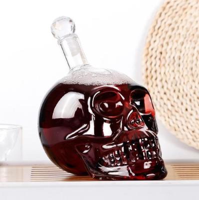 China Borosilicate Glass Wine Glass Human Head Skeleton Bottle Glass for sale