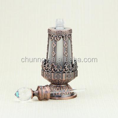 China Fancy 10ml Personal Care Style Metal Essential Oil Glass Perfume Dropper Bottle Arabian Personal Care for sale