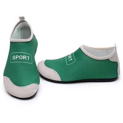 China Fashion Trend Popular Products Colorful Lightweight Adult Beach Shoes Summer Beach Sports Swimming Surfing Shoes for sale