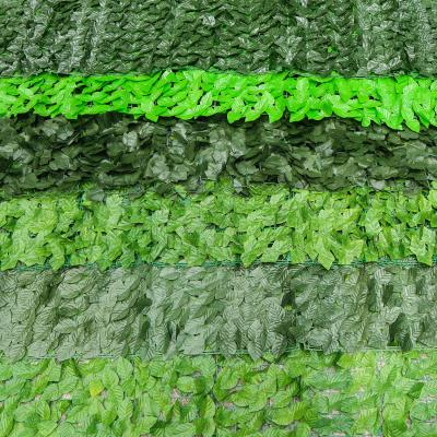 China Custom UV Resistance 1*3m Ivy Grass Fence Screen Garden Artificial Screening Leaf Wall Decor Home Plants Artificial Grass Fence for sale