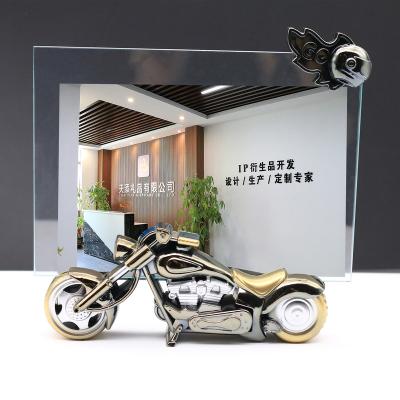 China Promotional Individual Creative Geometric Metal Pieces Decoration TTGYP Metal Decoration Stereoscopic Picture Frame Car Model for sale