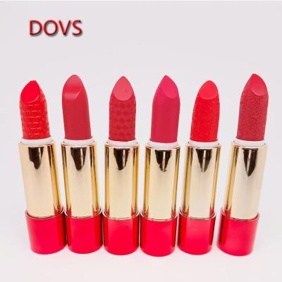 China Multicolor Color Customizable Velvet Matte Lipstick Shimmer Luxury Makeup Moisturizing Retro Cut Out Moisturize Lasting Lip Gloss Lipstick for sale